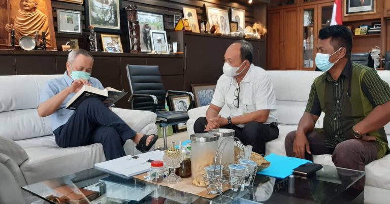 Kolaborasi Masyarakat dan Pemerintah Wayangan sebagai Sarana Edukasi Kelestarian Way Kambas